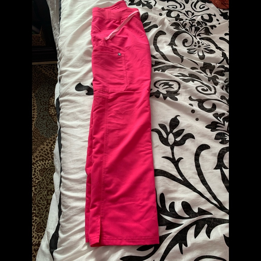 Women’s Fig scrub pants